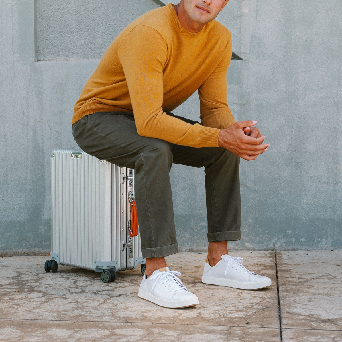 OluKai Best Seller - Lae‘ahi Lī ‘Ili Men's Leather Sneakers - Bright White