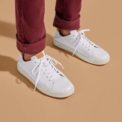 OluKai Best Seller - Lae‘ahi Lī ‘Ili Men's Leather Sneakers - Bright White
