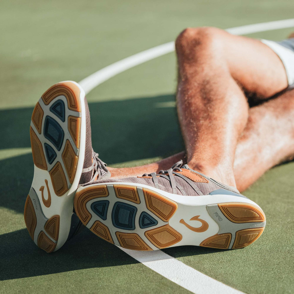 OluKai Recommended - Mio Lī Men's Athletic Shoes - Pavement / Vintage Indigo