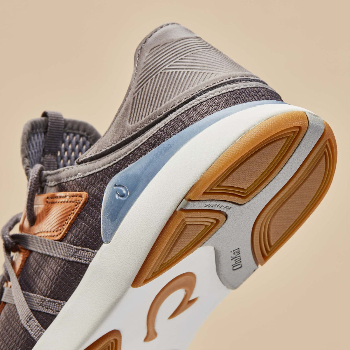 OluKai Recommended - Mio Lī Men's Athletic Shoes - Pavement / Vintage Indigo