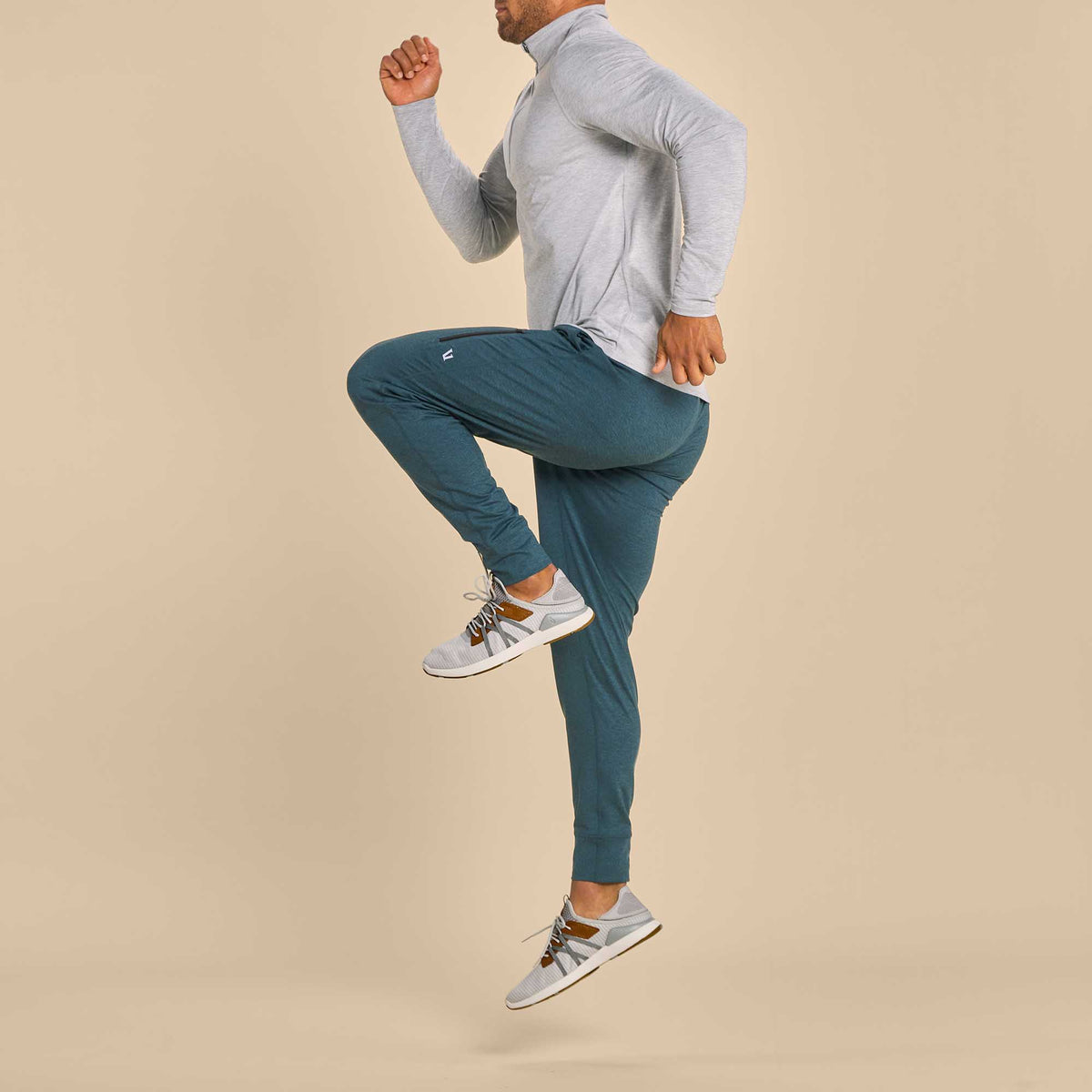 OluKai Recommended - Mio Lī Men's Athletic Shoes - Mist Grey / Poi