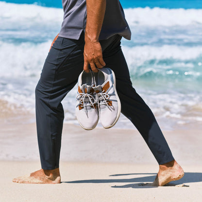 OluKai Recommended - Mio Lī Men's Athletic Shoes - Mist Grey / Poi