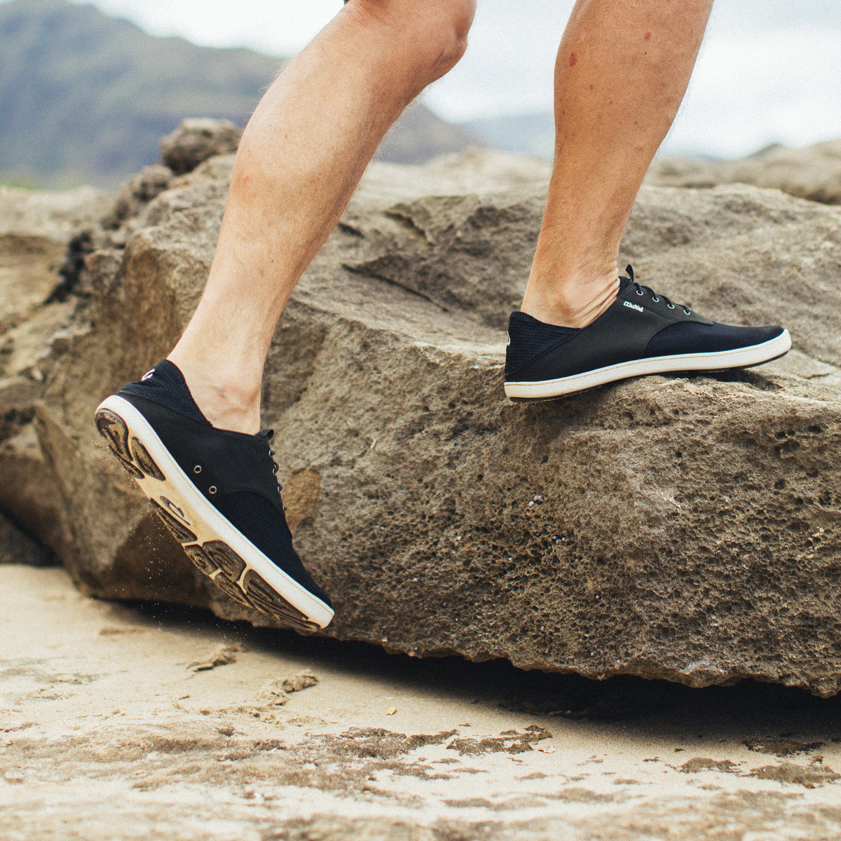 OluKai Trending - Nohea Moku Men's Boat Shoes - Black