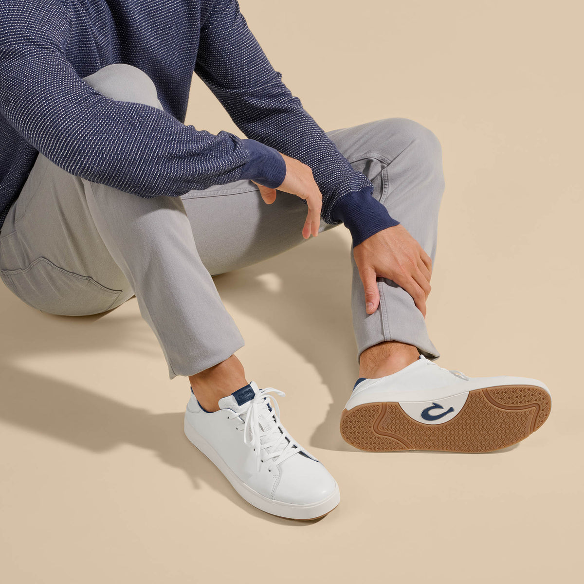 OluKai Customer Favorite - Lae‘ahi Lī ‘Ili Men's Sneakers - Bright White / Trench Blue