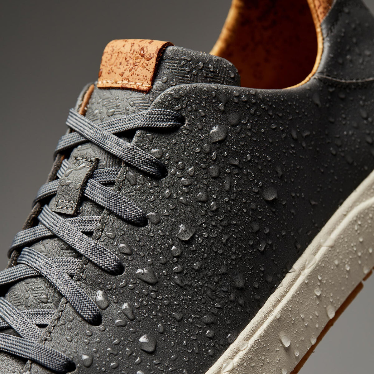 OluKai Best Seller - Lae‘ahi Lī ‘Ili Men's Leather Sneakers - Stone