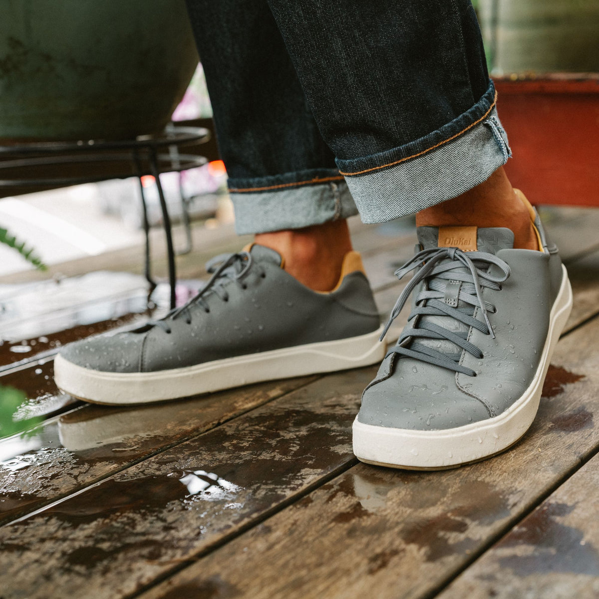 OluKai Best Seller - Lae‘ahi Lī ‘Ili Men's Leather Sneakers - Stone