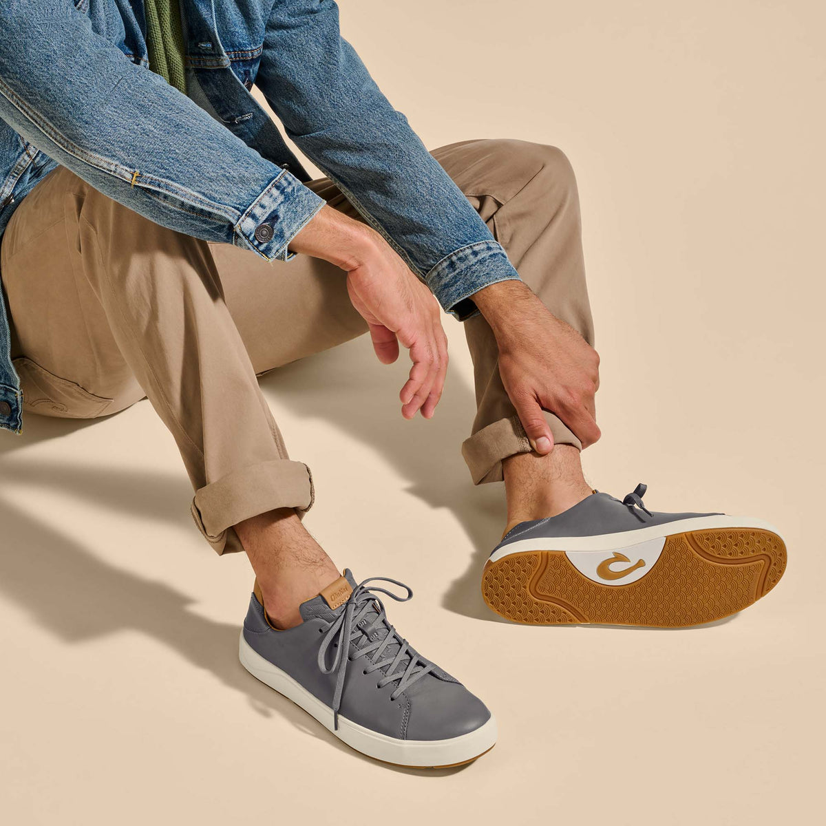 OluKai Best Seller - Lae‘ahi Lī ‘Ili Men's Leather Sneakers - Stone
