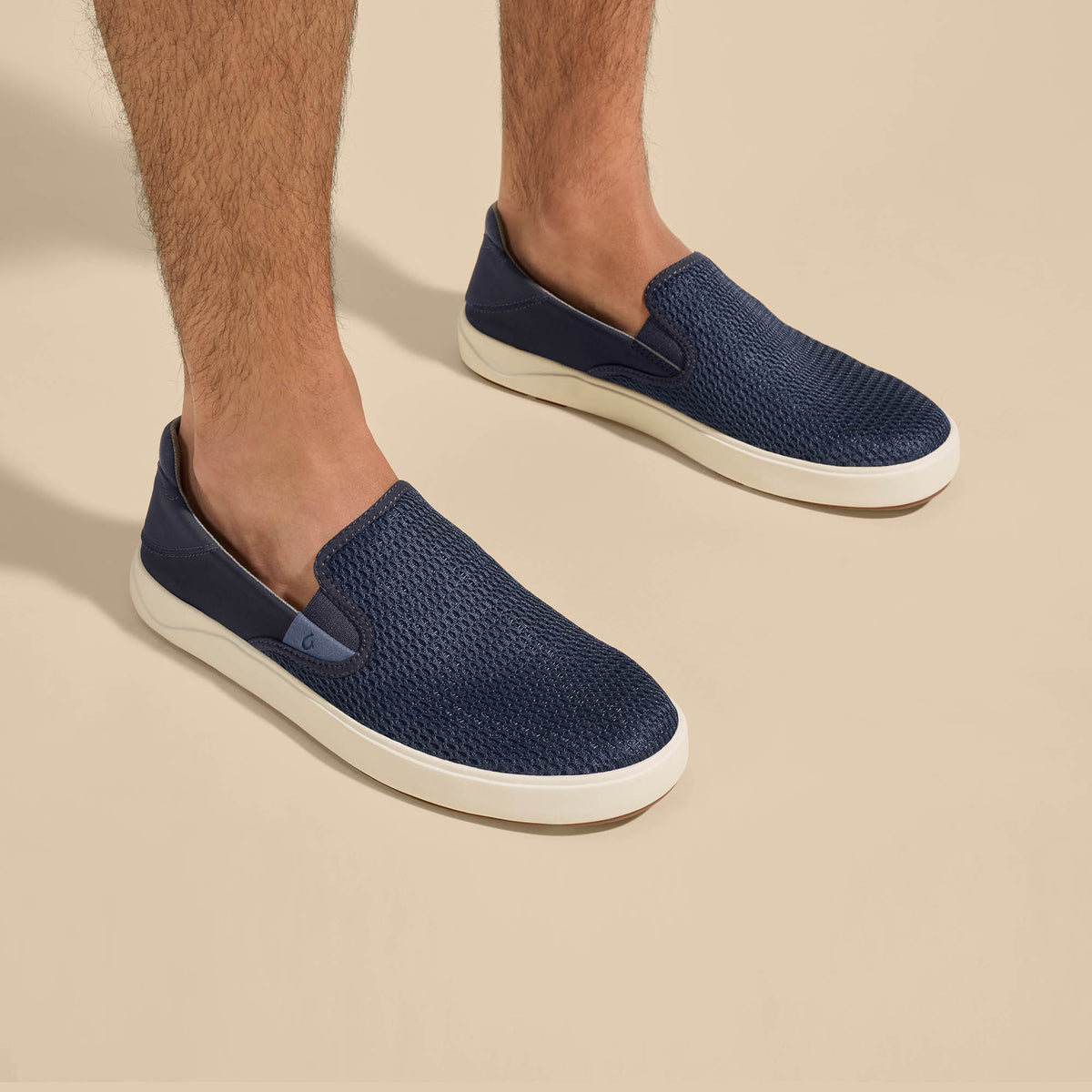 OluKai Classic - Lae‘ahi Men's Slip-On Sneakers - Blue Depth