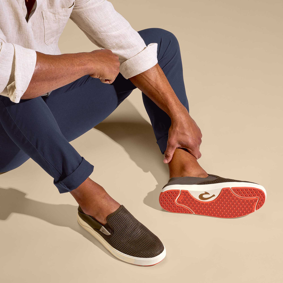 OluKai Popular - Lae‘ahi Men's Slip-On Sneakers - Kona