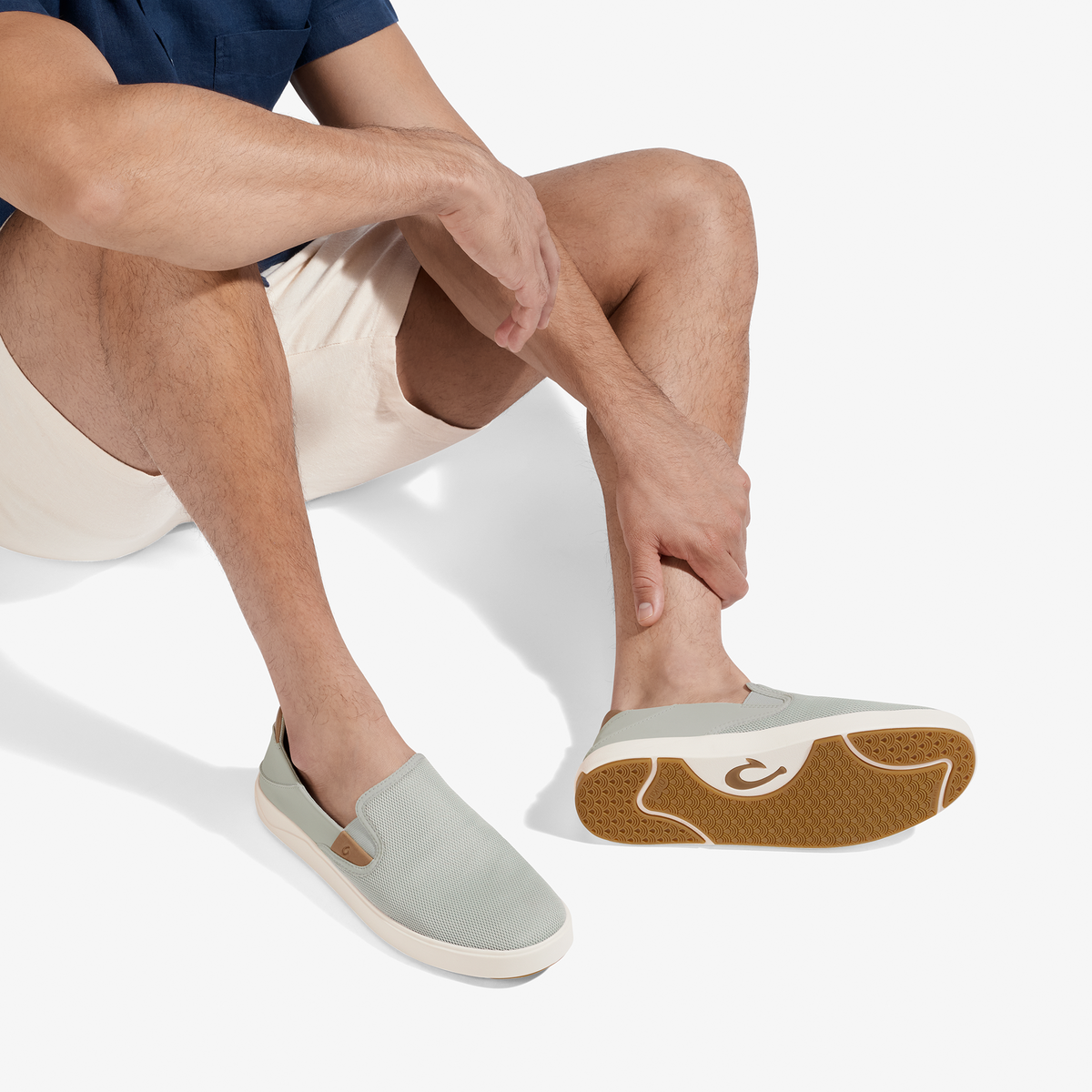 OluKai Value - Lae'ahi Nui - Cloud Grey / Tan
