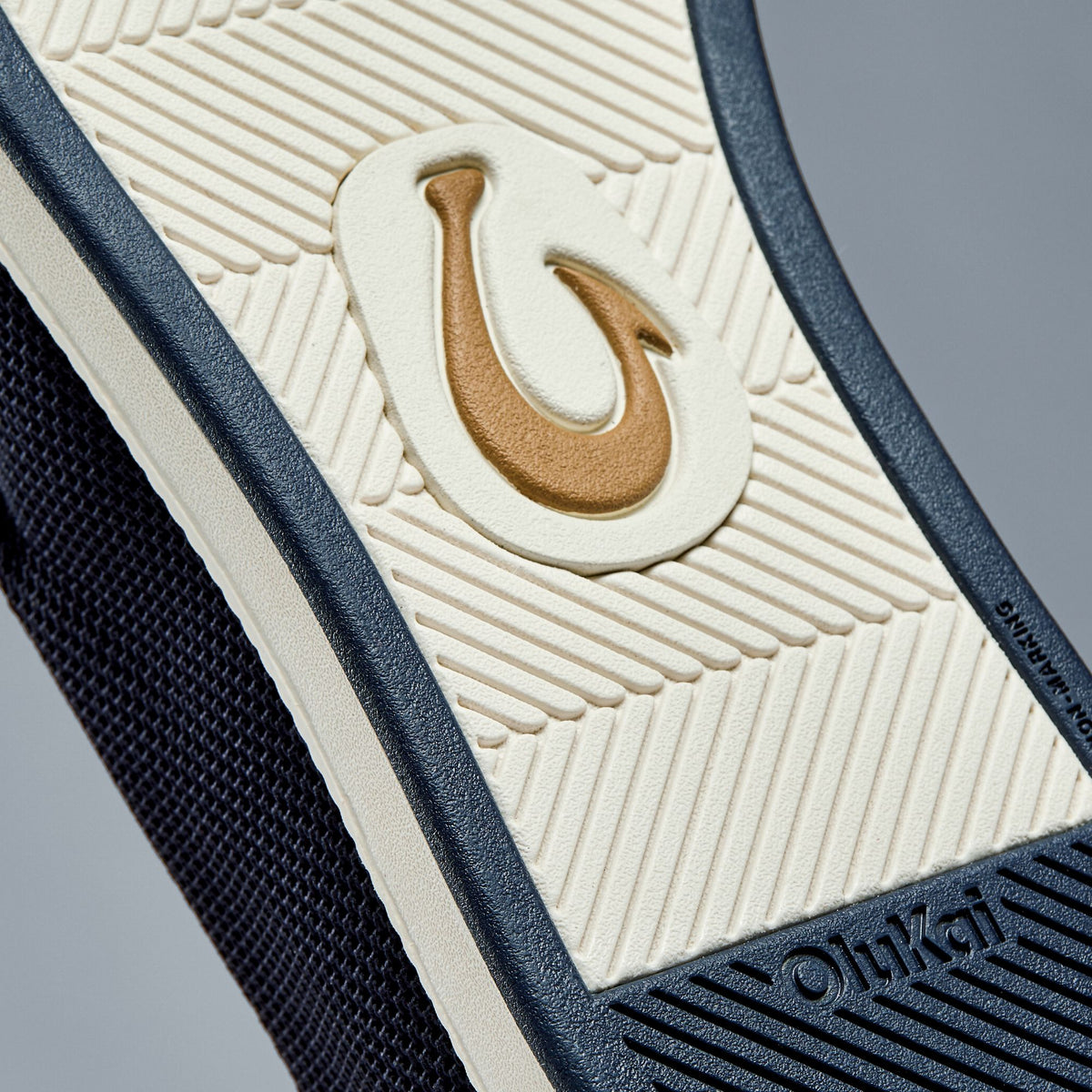 OluKai Premium - Kākaha Mesh Men‘s Slip-On Shoes - Navy