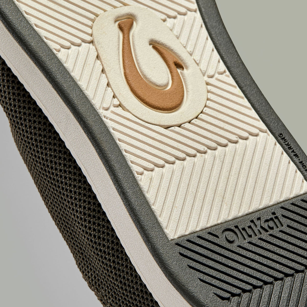 OluKai Exclusive - Kākaha Mesh Men‘s Slip-On Shoes - Nori