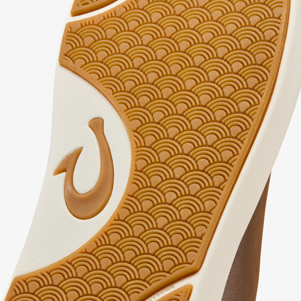 OluKai Popular - Lae'ahi Mid - Mustang / Mustang
