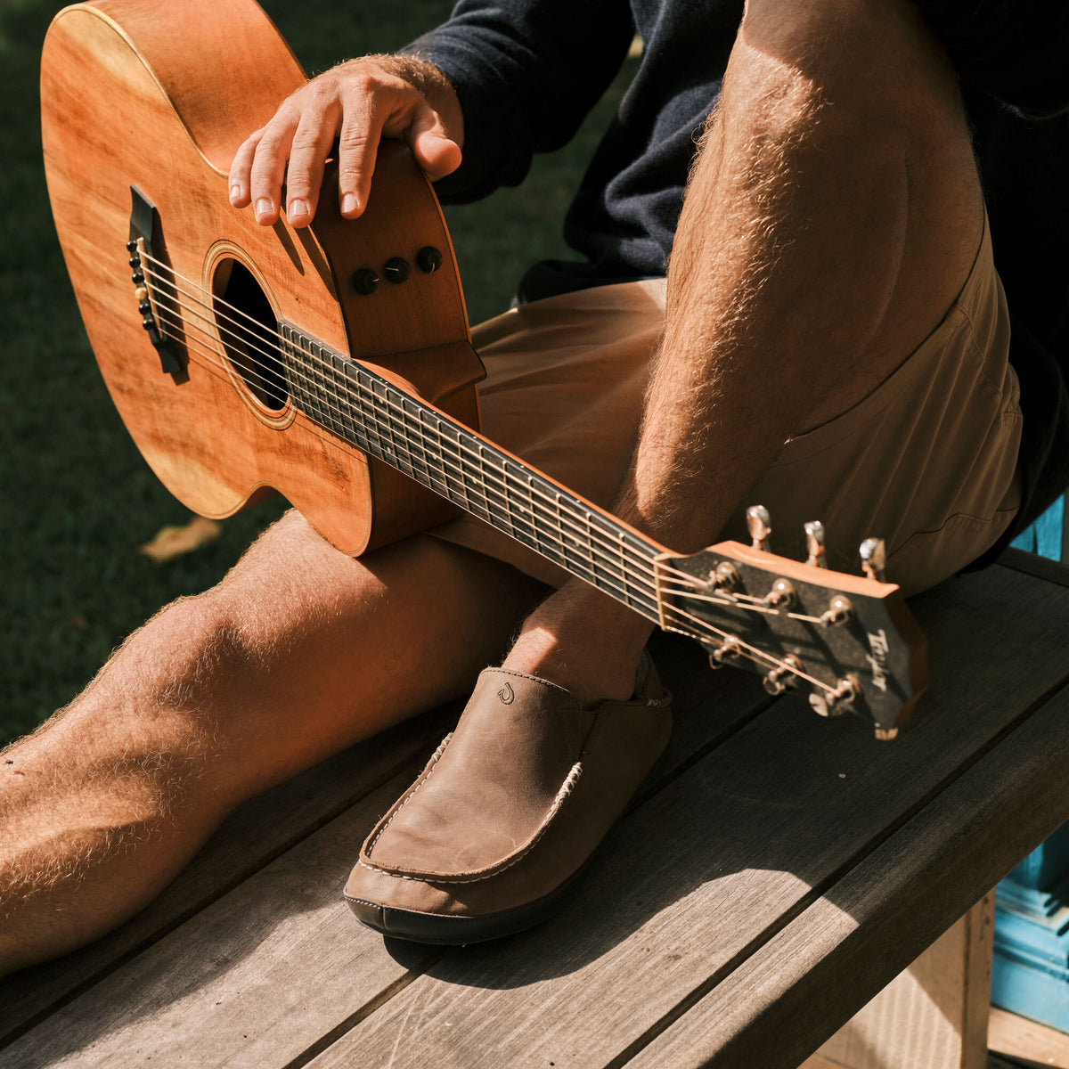 OluKai Discount - Moloā Men's Leather Slippers - Toffee / Dark Wood