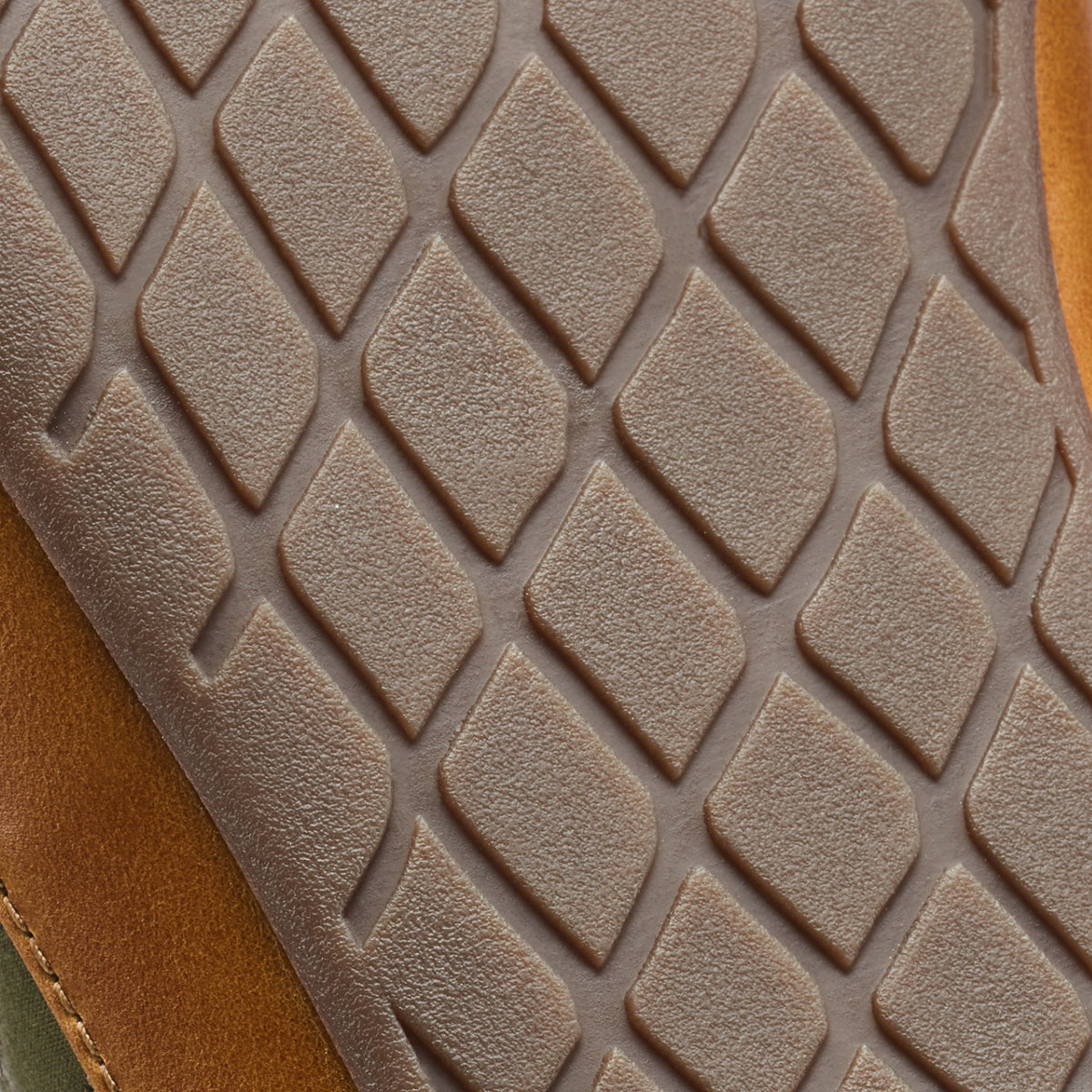 OluKai Great Value - Hanohano Men’s Waxed Canvas Slippers - Husk