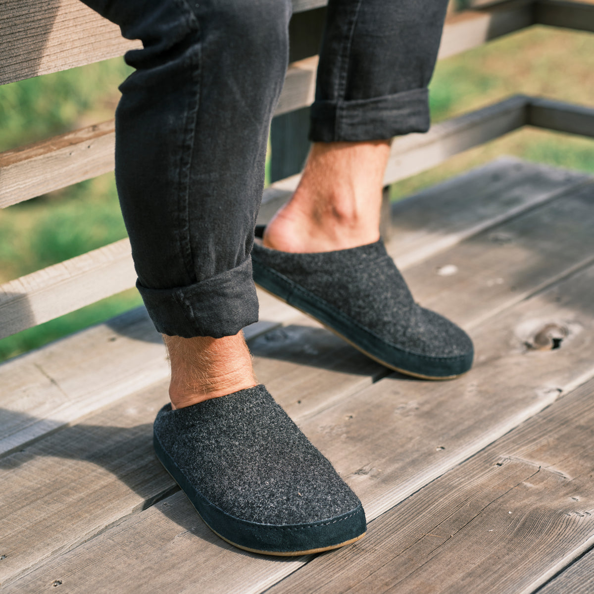 OluKai Sale - Hamani Hulu - Dark Shadow