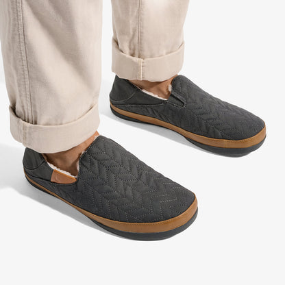 OluKai Recommended - Hanohano Men’s Waxed Canvas Slippers - Dark Shadow
