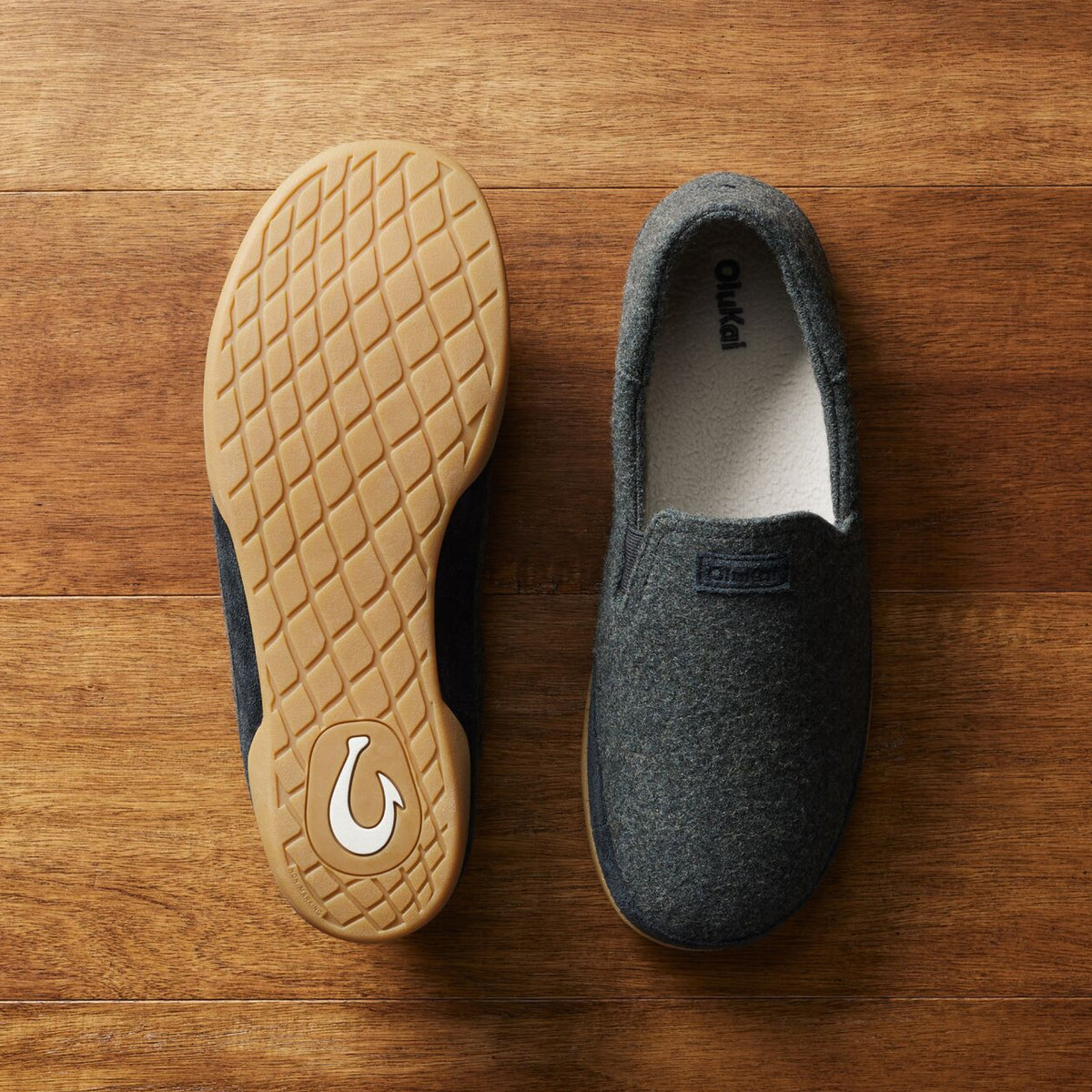 OluKai New - Kalawa - Dark Shadow