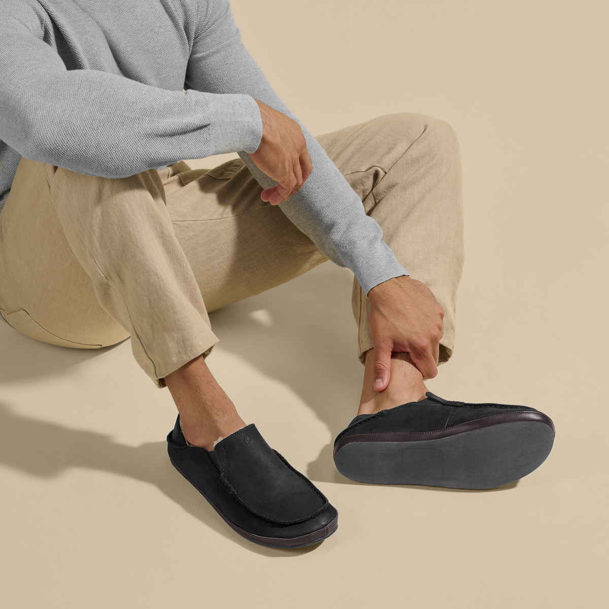 OluKai Classic - Moloā Slipper - Black / Dk Java