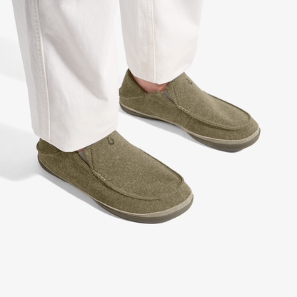 OluKai Signature - Moloā Hulu Men‘s Slippers - Clay