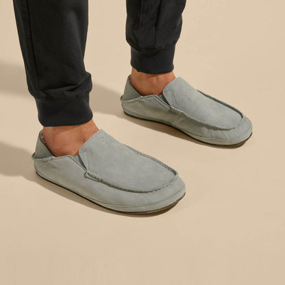 OluKai Essential - Moloā Men's Leather Slippers - Kona Coffee