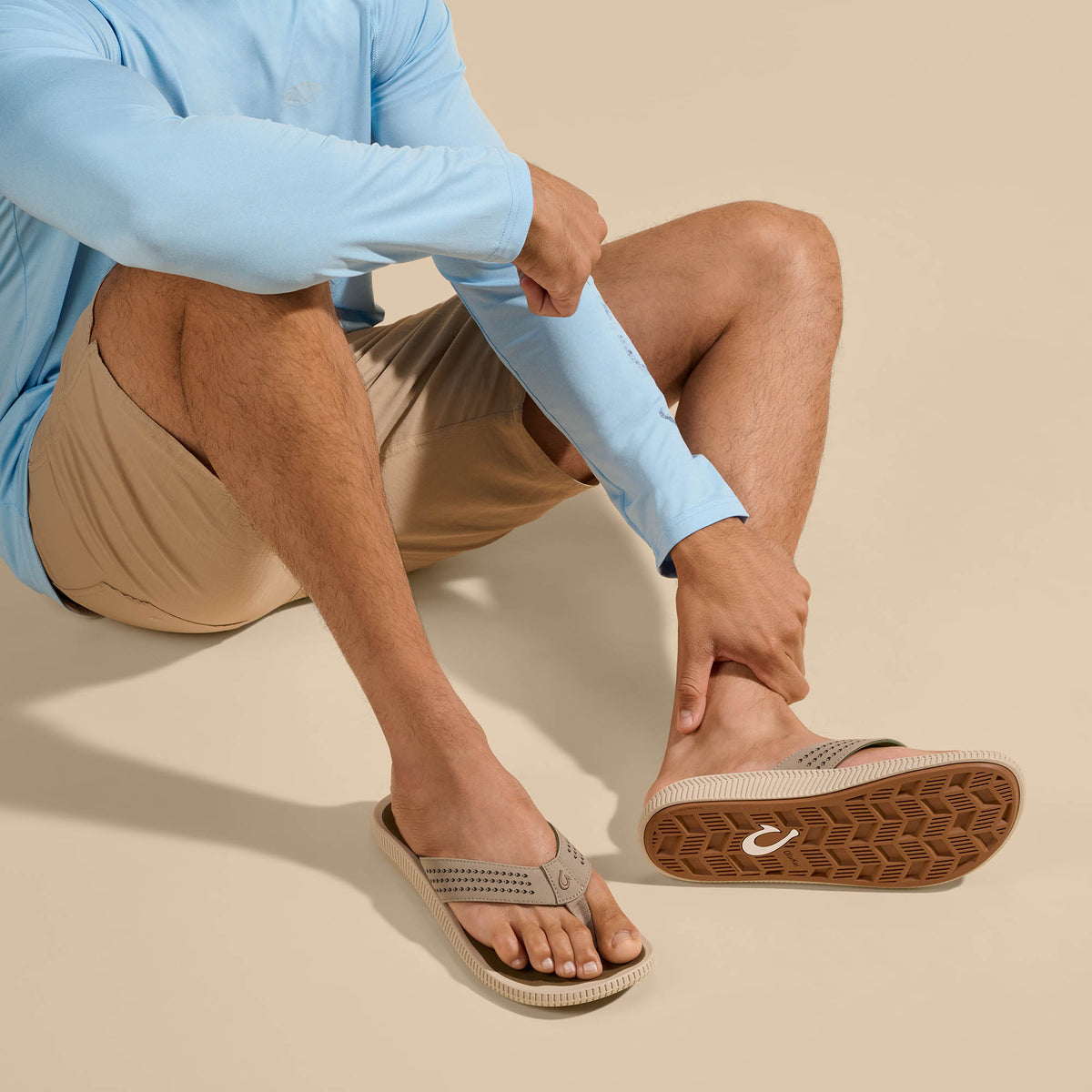 OluKai Best Price - Ulele Men's Water-Ready Beach Sandals - Clay / Mustang