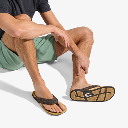 OluKai Deals - Tuahine Palm - Dk Java / Golden Sand