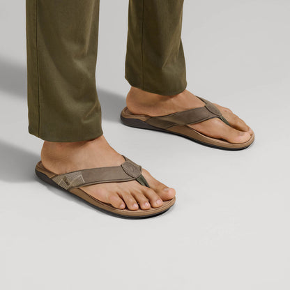 OluKai Recommended - Tuahine Men's Waterproof Leather Beach Sandals - Hunter