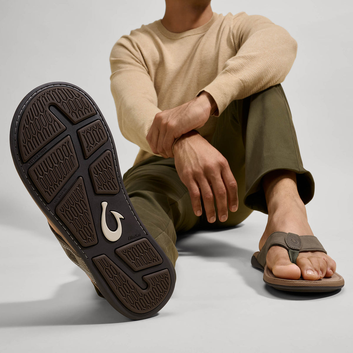 OluKai Recommended - Tuahine Men's Waterproof Leather Beach Sandals - Hunter