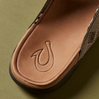OluKai Recommended - Tuahine Men's Waterproof Leather Beach Sandals - Hunter