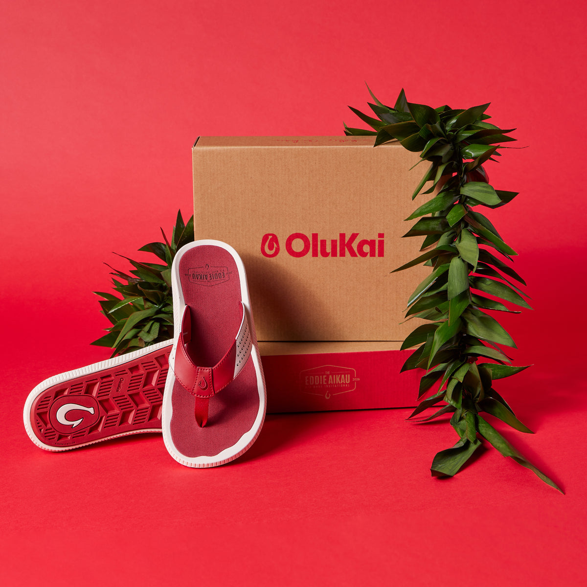 OluKai Smart Buy - Ulele - Off White / Deep Red