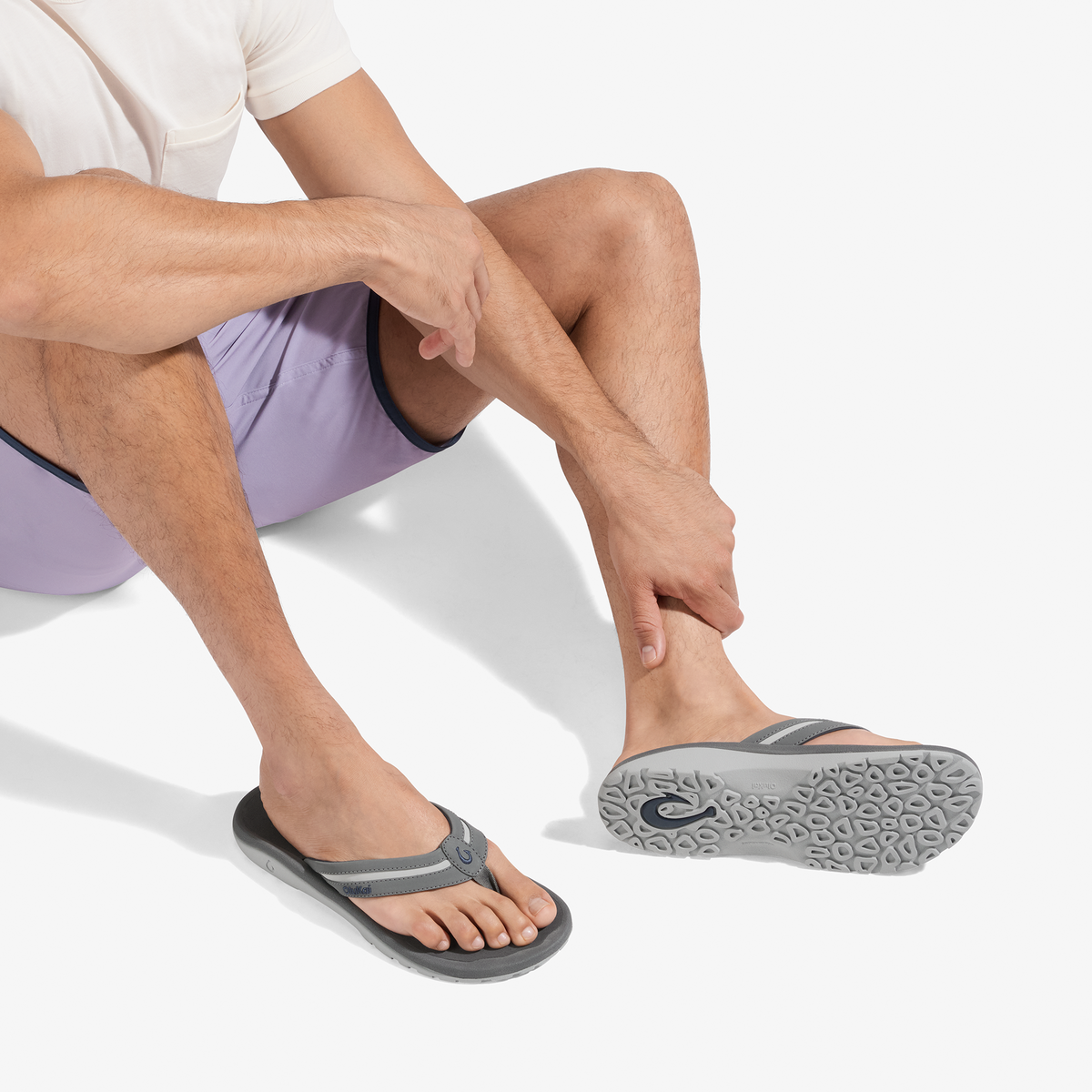 OluKai Everyday - ʻOhana Palua - Cloud Grey / Rock