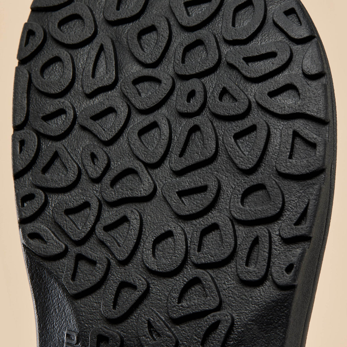 OluKai Best Price - ‘Ohana Men's Beach Sandals - Navy / Onyx