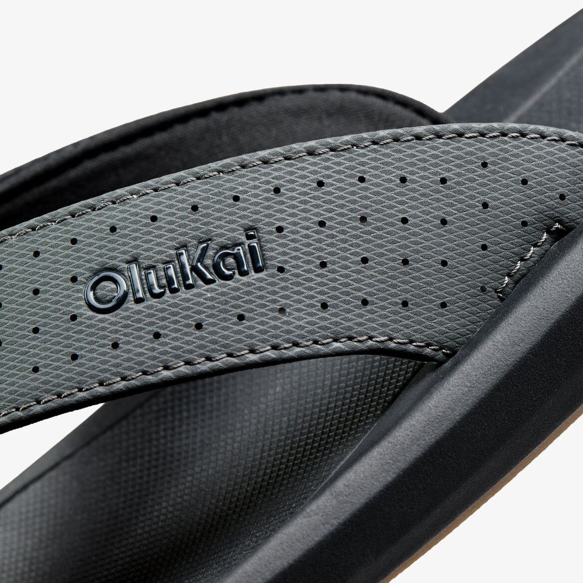 OluKai Signature - Ki‘i Men’s Water Ready Beach Sandals - Rock / Lava Rock