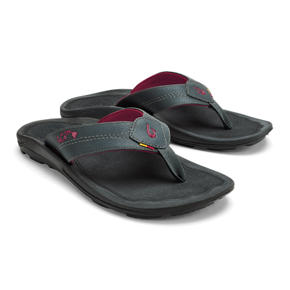 OluKai Popular - Kīpī Men’s Comfortable Beach Sandals - Dark Shadow