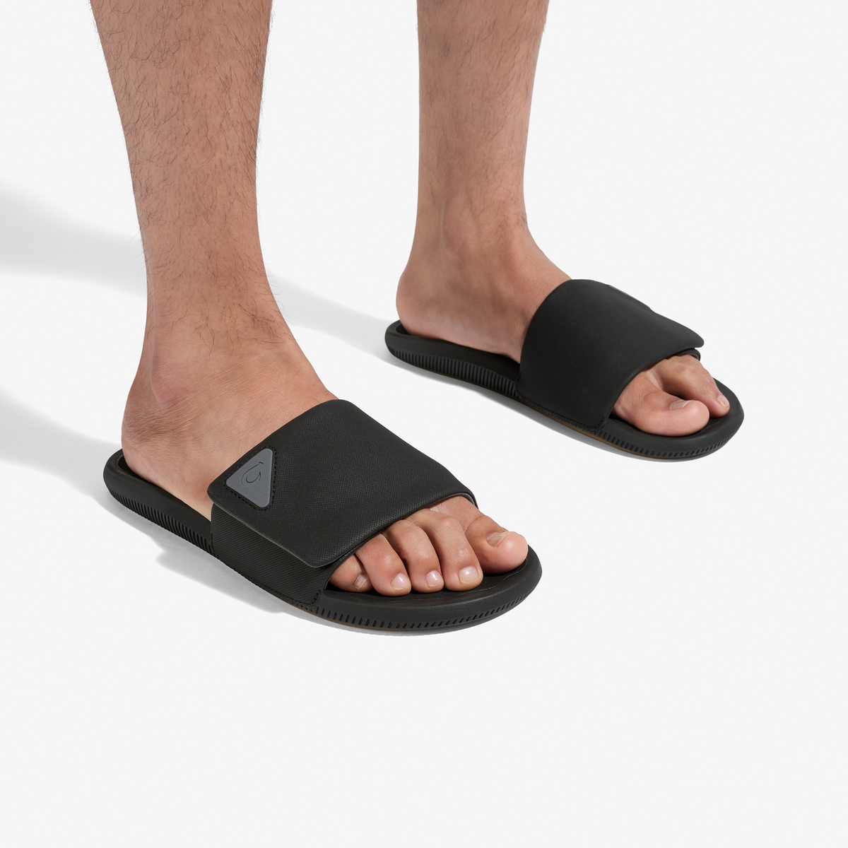 OluKai New - Ulele Slide - Lava Rock / Lava Rock