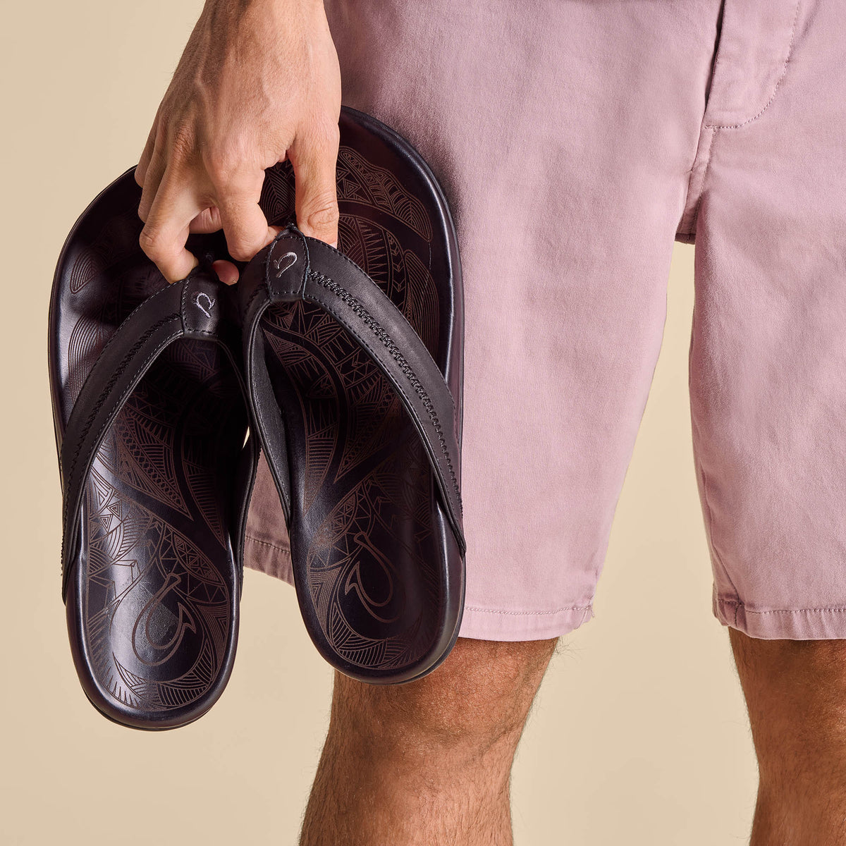 OluKai Hot Sale - Hiapo - Lava Rock Men’s Leather Beach Sandals