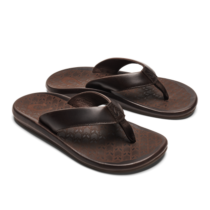 OluKai Essential - ‘Ilikai Men‘s Leather Beach Sandals - Dark Wood