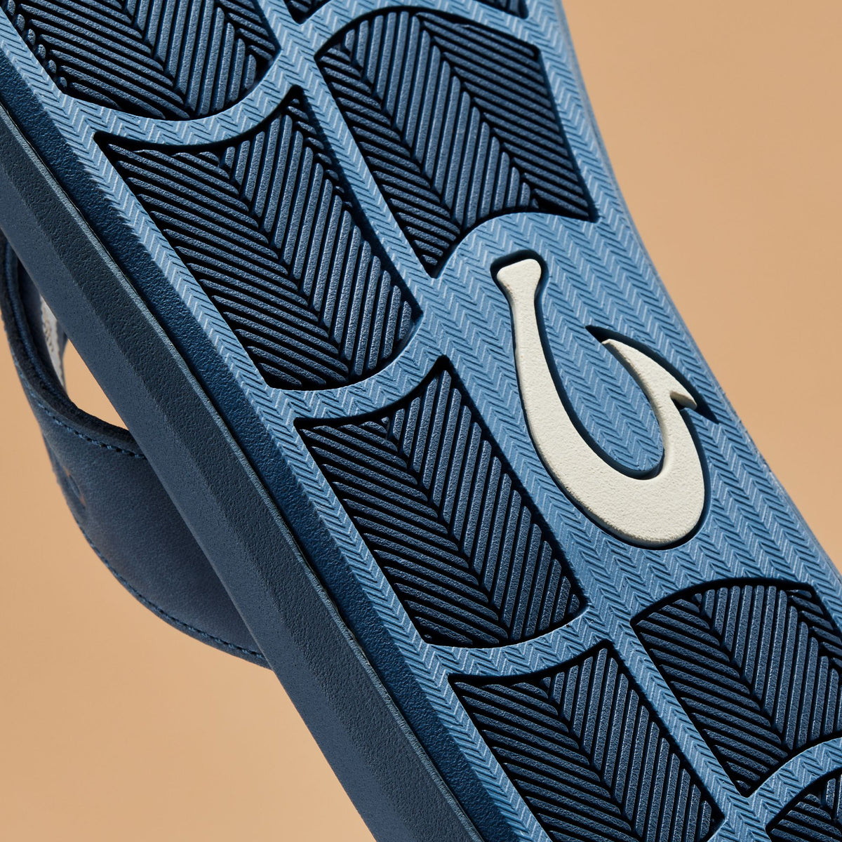 OluKai Hot Sale - Pili Men’s Waterproof Leather Sandals - Blue Fog / Coastal Blue