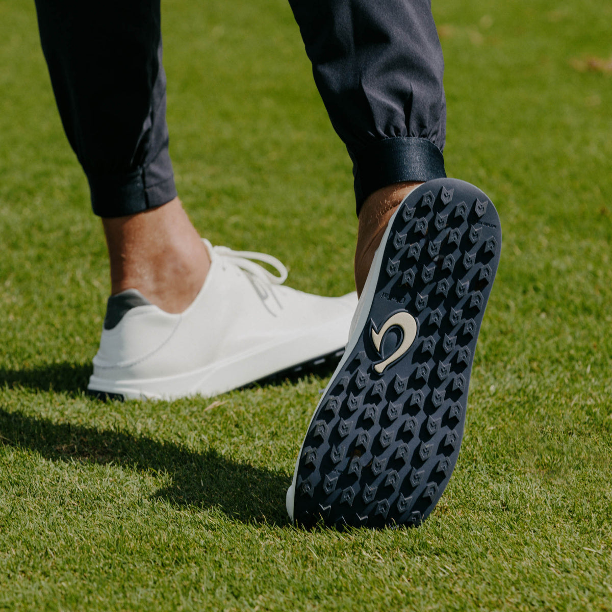 OluKai Smart Buy - Wai‘alae Men’s Waterproof Leather Golf Shoes - White
