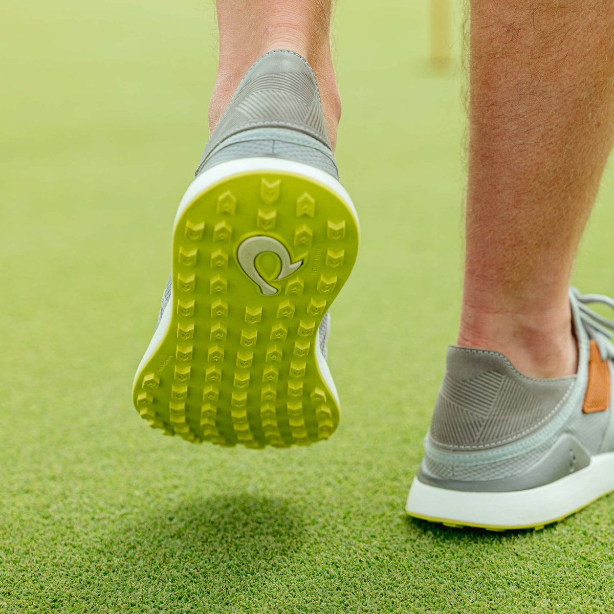 OluKai Great Value - Manele Men’s Breathable Golf Shoes - Poi / Charcoal