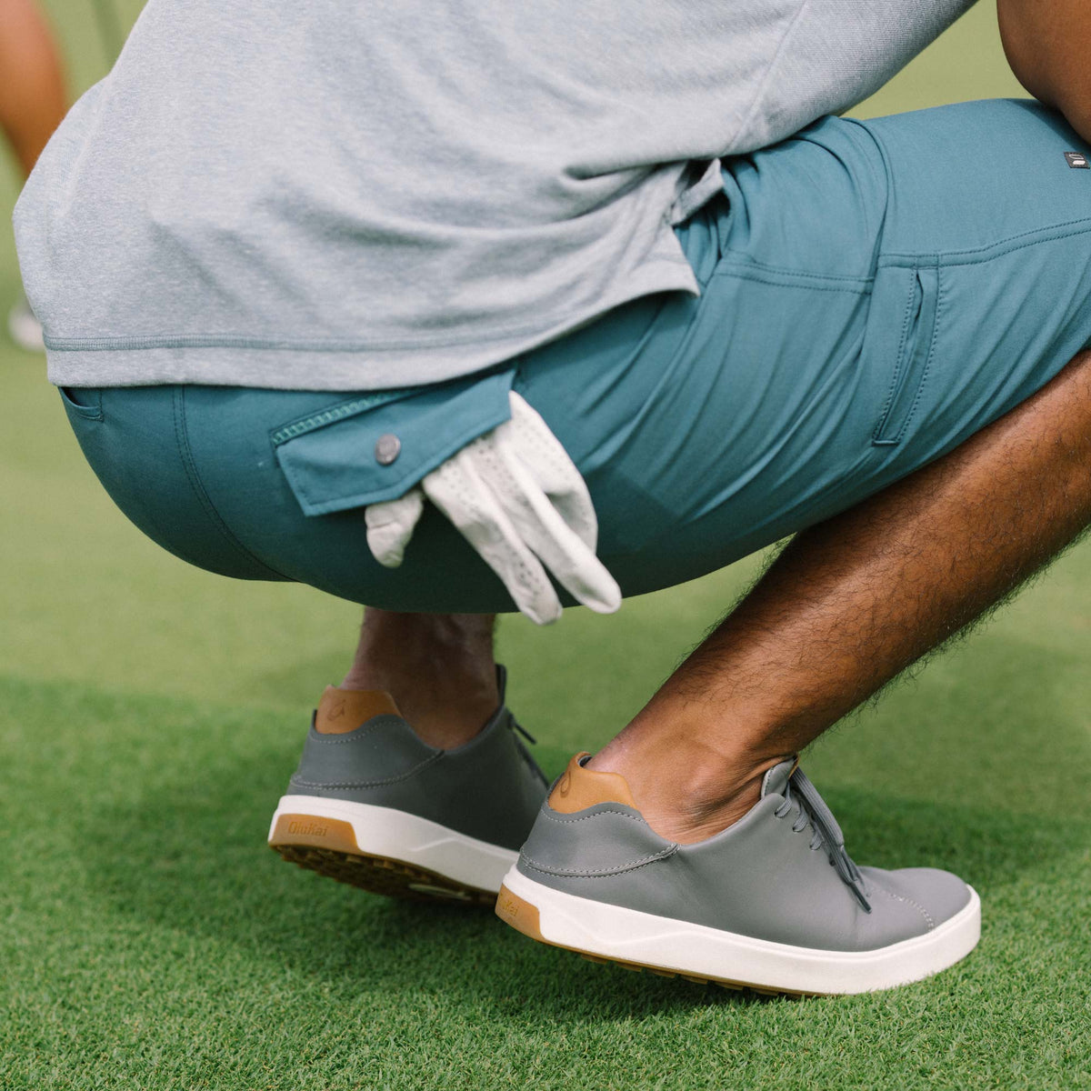 OluKai Essential - Wai‘alae Men’s Waterproof Leather Golf Shoes - Stone