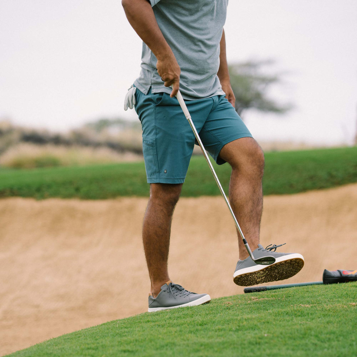 OluKai Essential - Wai‘alae Men’s Waterproof Leather Golf Shoes - Stone