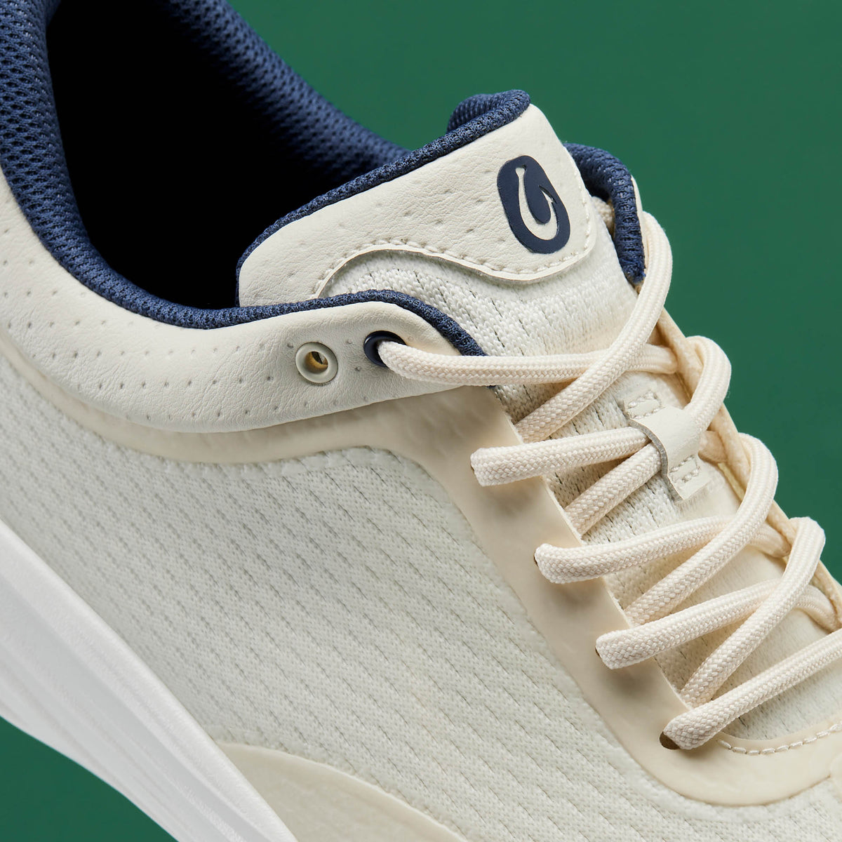 OluKai Smart Buy - Mākena Men’s Waterproof Golf Shoes - White Sand