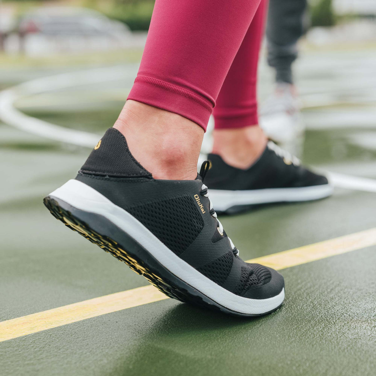OluKai Discount - Huia Women’s Athleisure Shoes - Black
