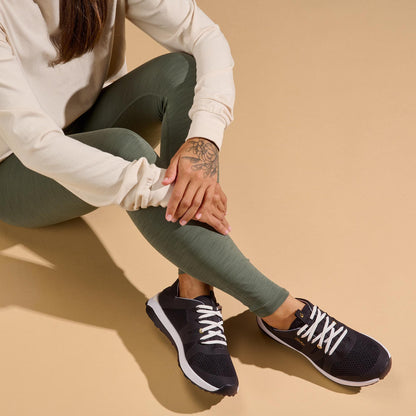 OluKai Discount - Huia Women’s Athleisure Shoes - Black