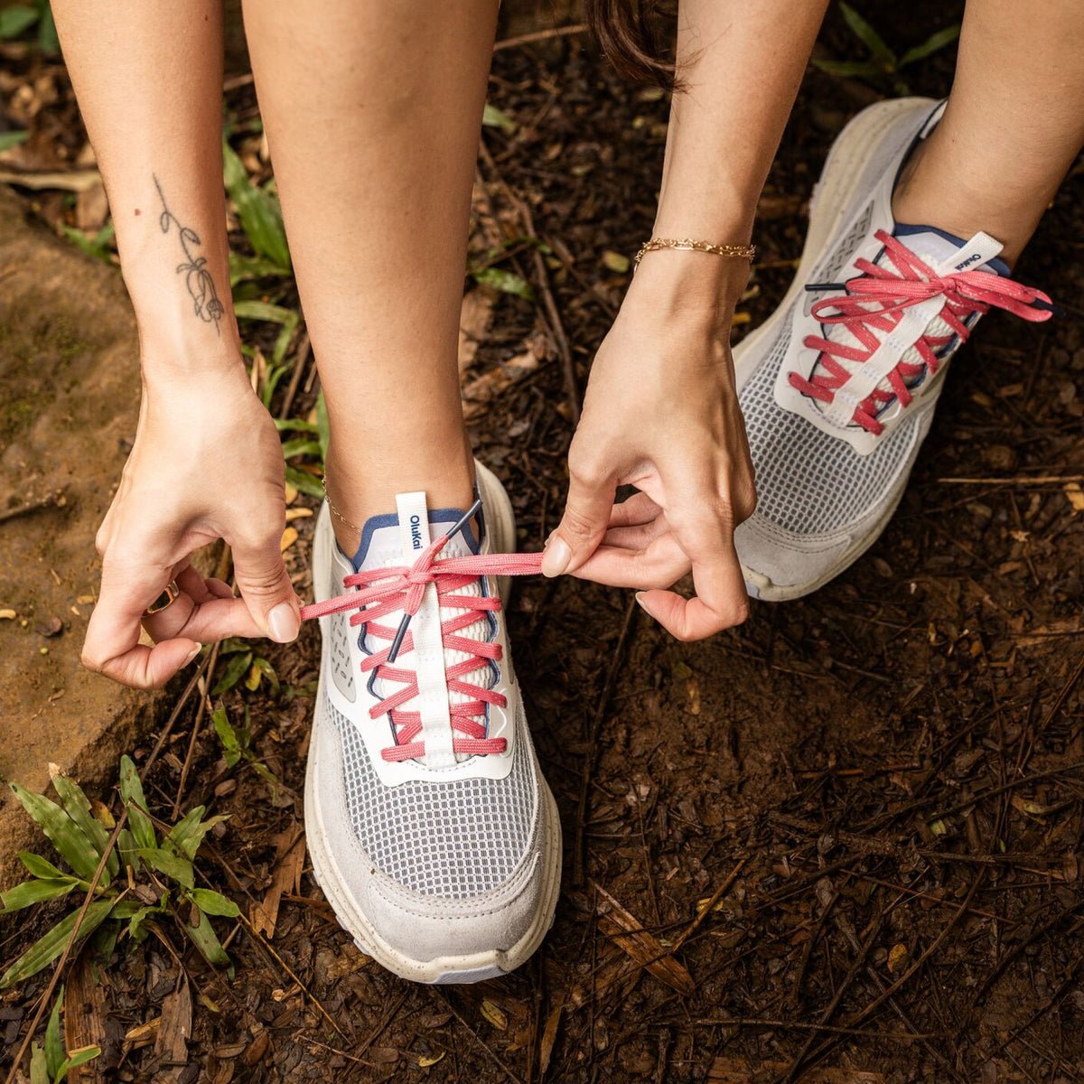 OluKai Smart Buy - Makiki - Bright White / Coastal Blue | Olukai