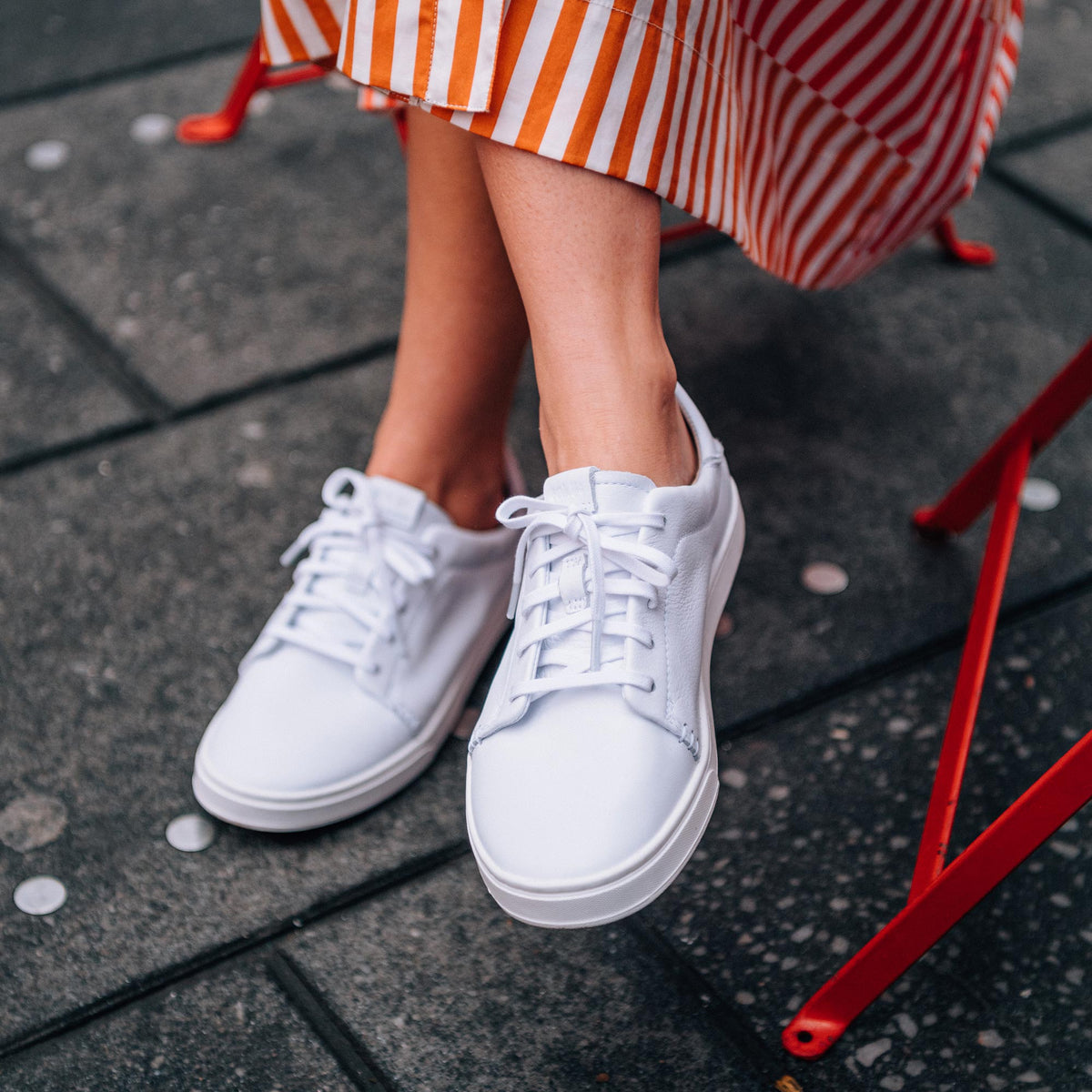 OluKai Trending - Pehuea Lī ‘Ili Women's Leather Sneakers - White