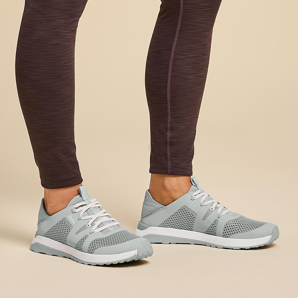 OluKai Deals - Huia Women’s Athleisure Shoes - Pale Grey