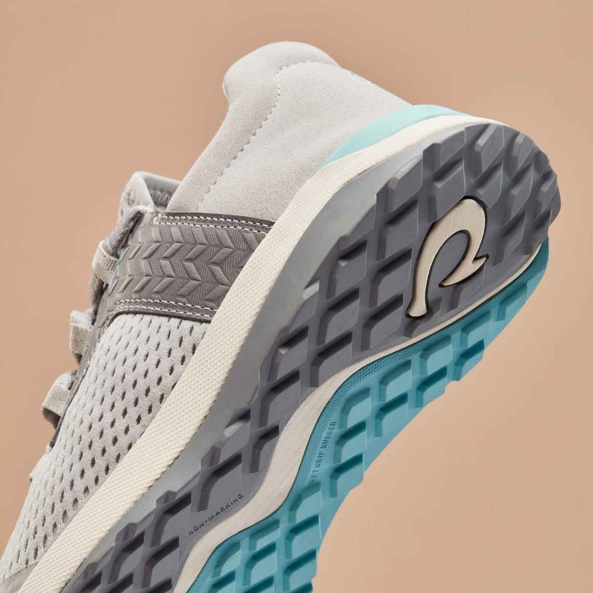 OluKai Best Seller - Wailuku Women’s Athletic Shoes - Mist Grey